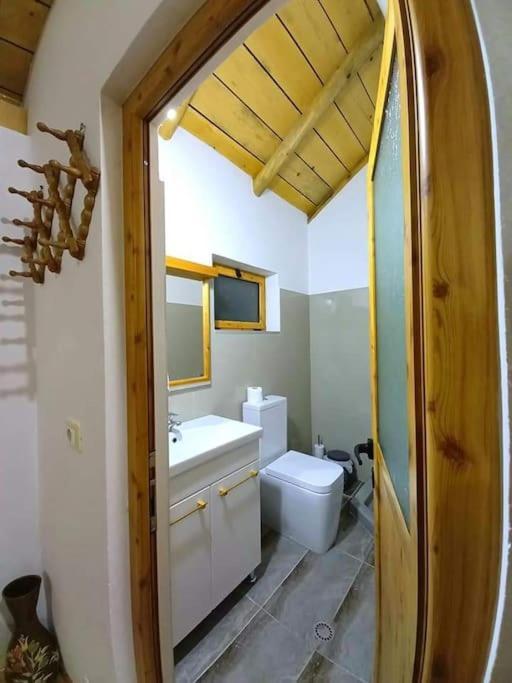 Bujtina Peshtan Guesthouse&Camping Tepelene Экстерьер фото