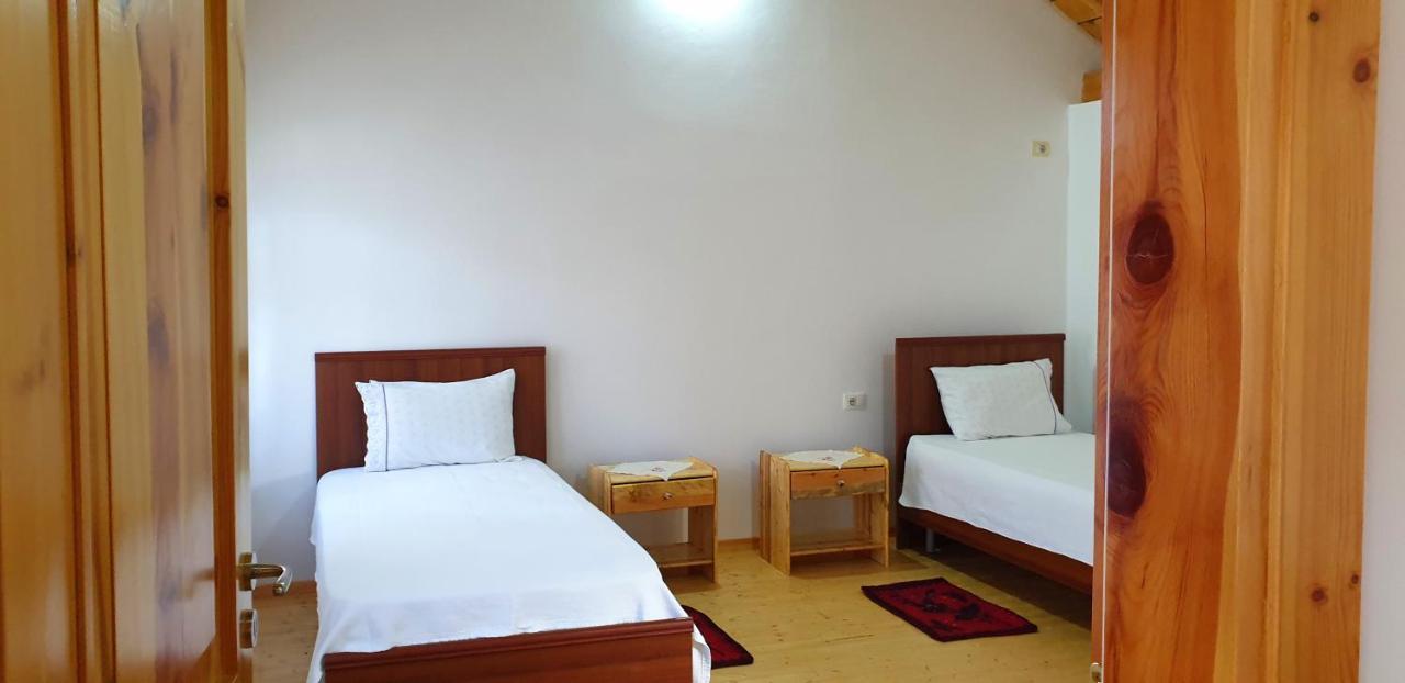 Bujtina Peshtan Guesthouse&Camping Tepelene Экстерьер фото